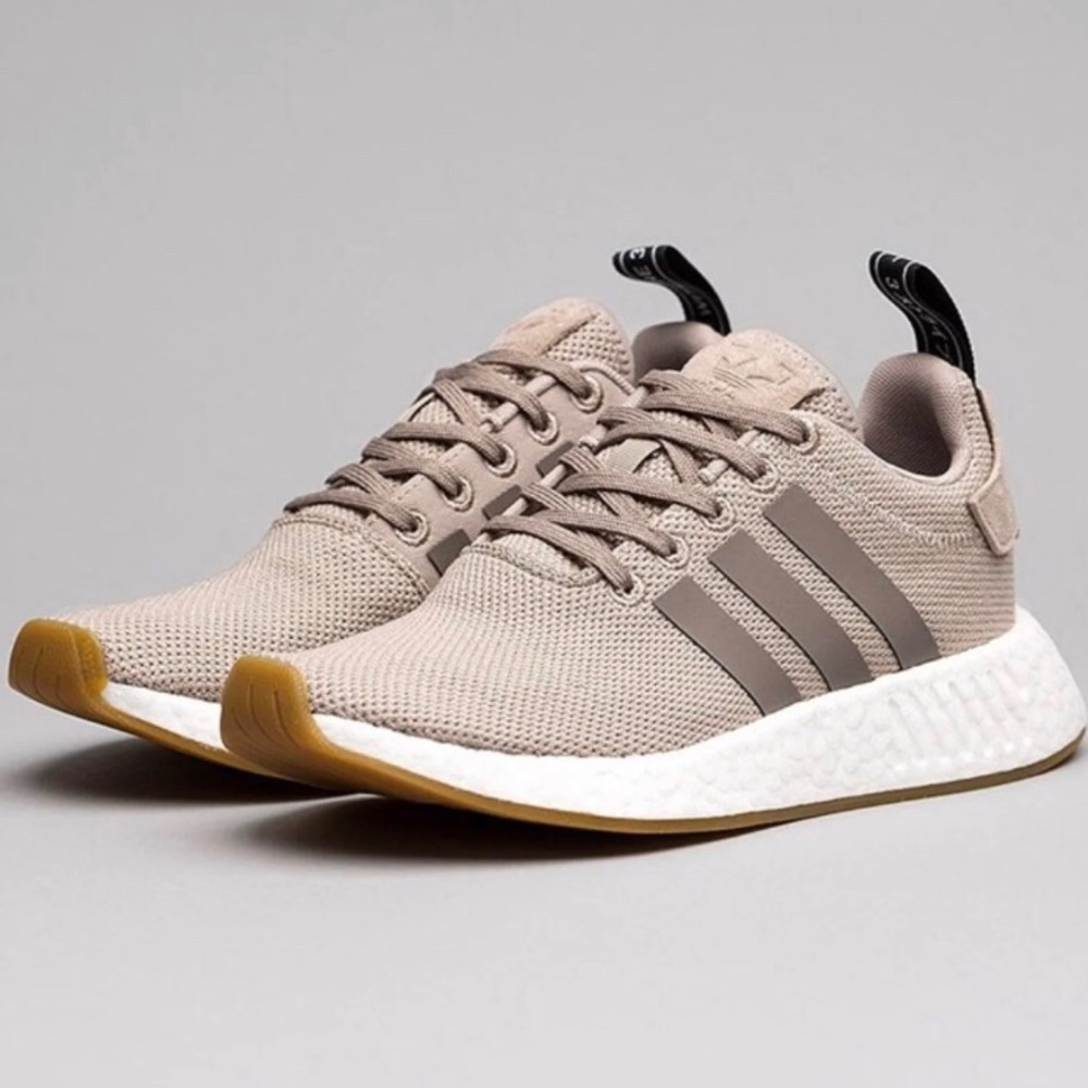 Adidas NMD R2